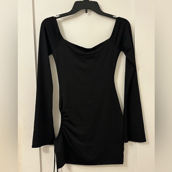 THATSSOFETCH- Noor Mini dress- Black. US4 NEW, tags attached. Never worn. - Picture 3 of 6